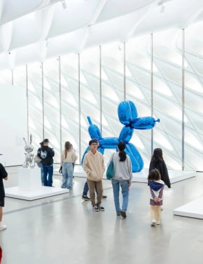 Fondation Louis Vuitton and The Broad partner for landmark 2027 Paris exhibition