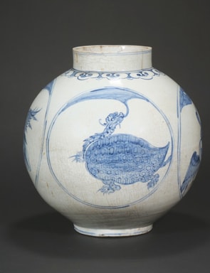 Korean ovoid jar soars to $344,400 at ACES Gallery auction